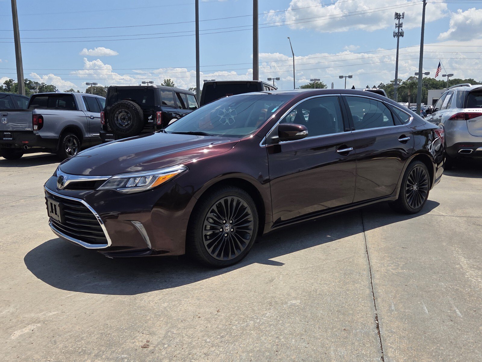 Used 2017 Toyota Avalon Touring w/ All Weather Liner Package FWD image 3