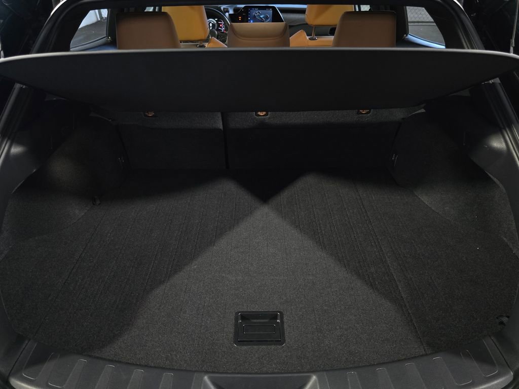 Used 2023 Lexus UX 250h FWD image 29