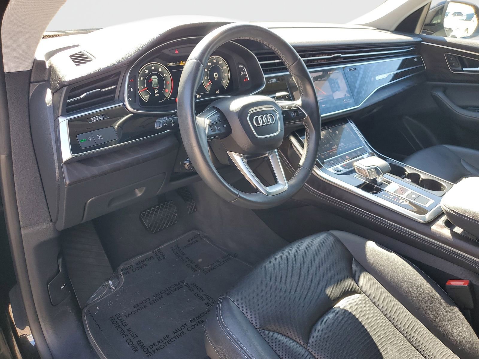 Used 2023 Audi Q8 Premium Plus w/ Premium Plus Package image 18