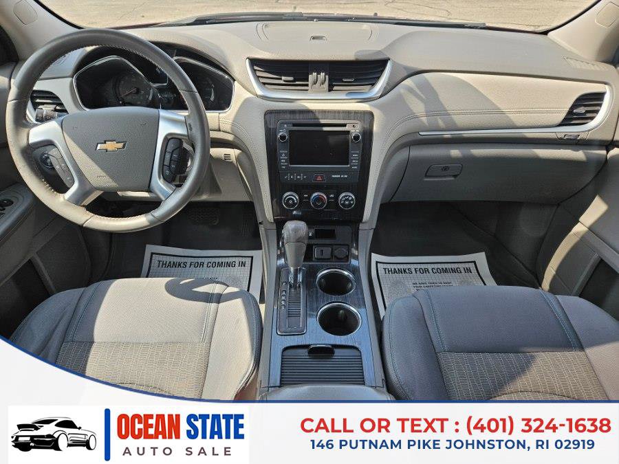 Used 2015 Chevrolet Traverse LT image 18