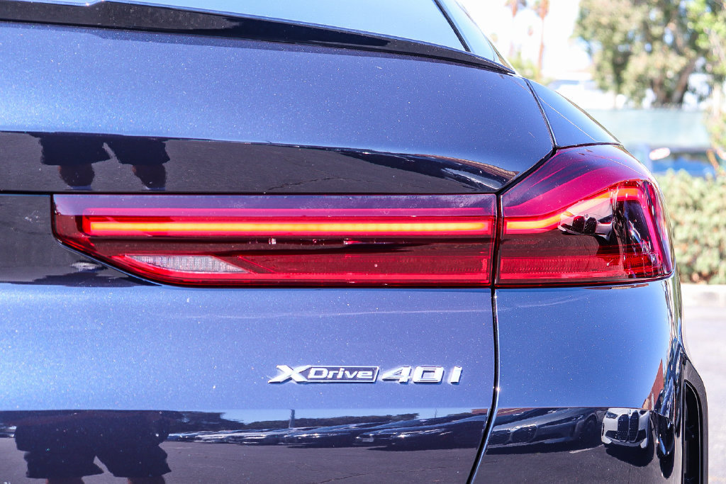 Used 2026 BMW X6 xDrive40i AWD/4WD image 7