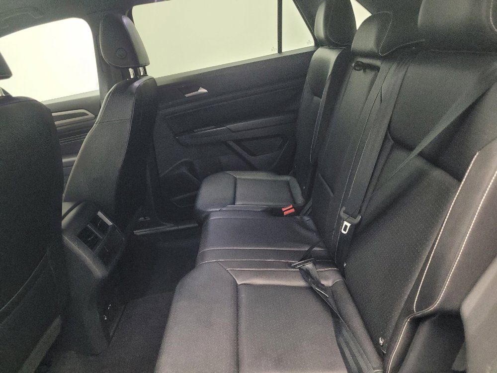 Used 2020 Volkswagen Atlas Cross Sport SEL image 18