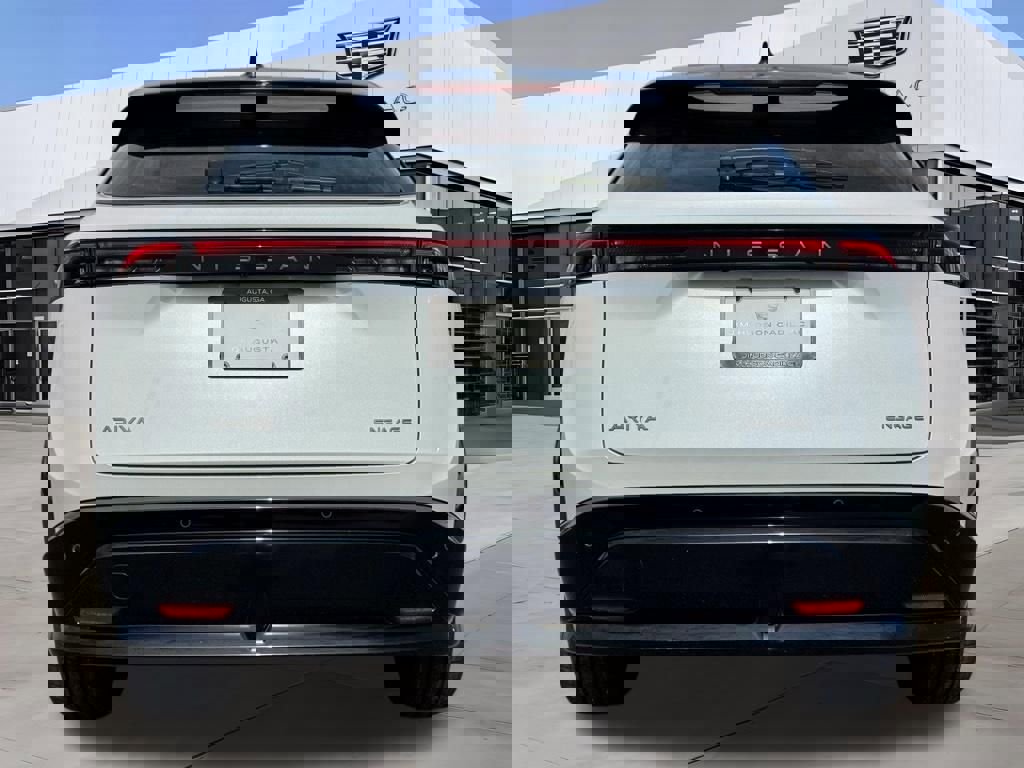 Used 2023 Nissan Ariya FWD image 6