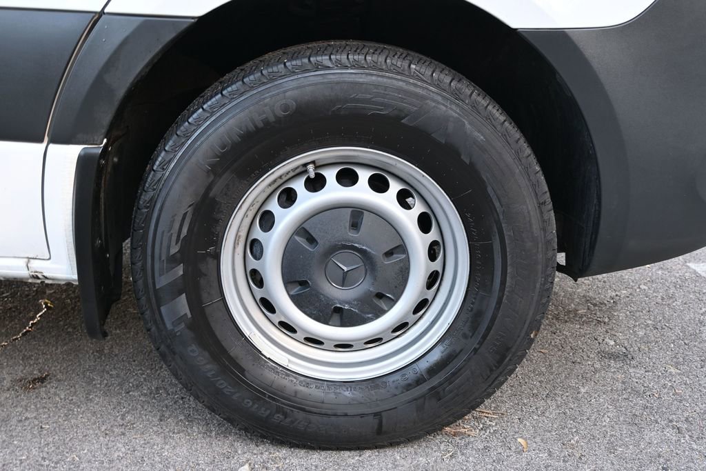 Used 2025 Mercedes-Benz Sprinter 2500 image 8