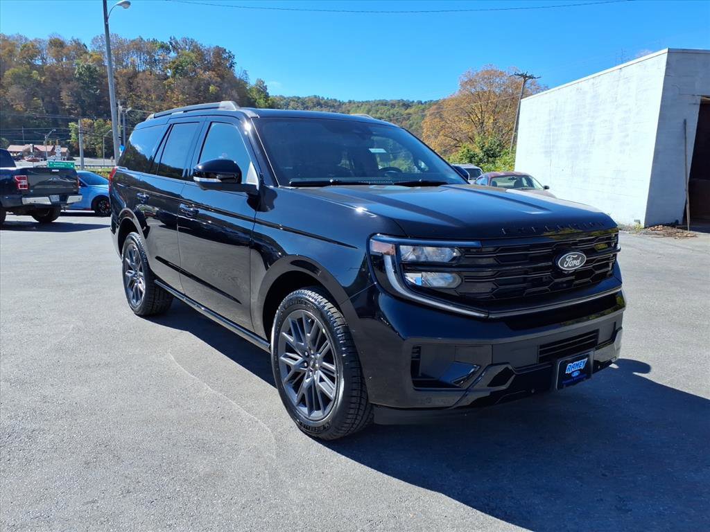 New 2025 Ford Expedition Platinum w/ Stealth Performance Package image 6