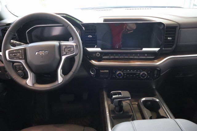 New 2026 Chevrolet Silverado 1500 RST AWD/4WD image 17
