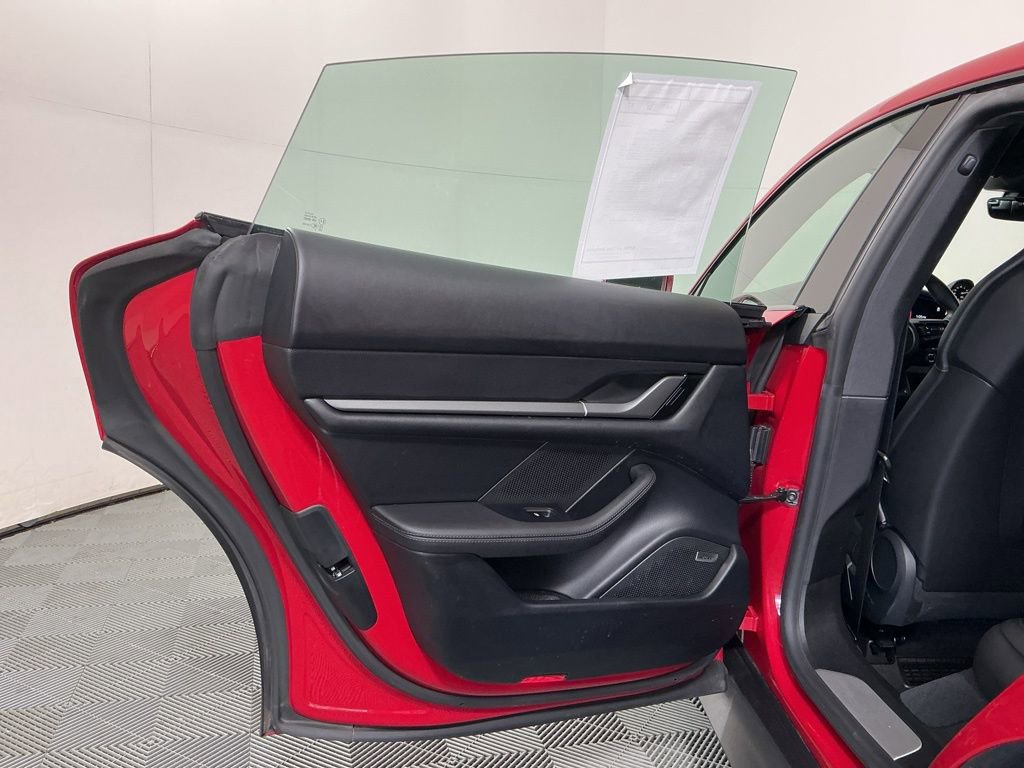 Used 2025 Porsche Taycan 4S image 25