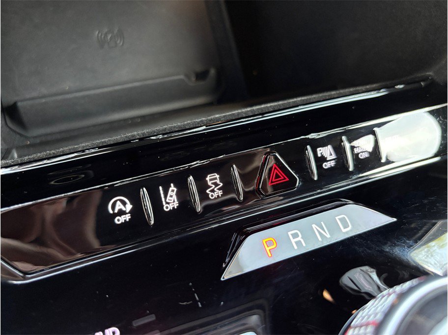 Used 2024 Jeep Wagoneer Series II AWD/4WD image 37