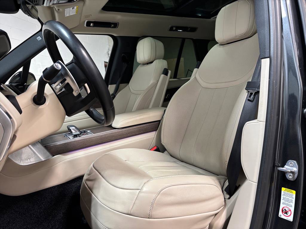 Used 2023 Land Rover Range Rover SE image 23
