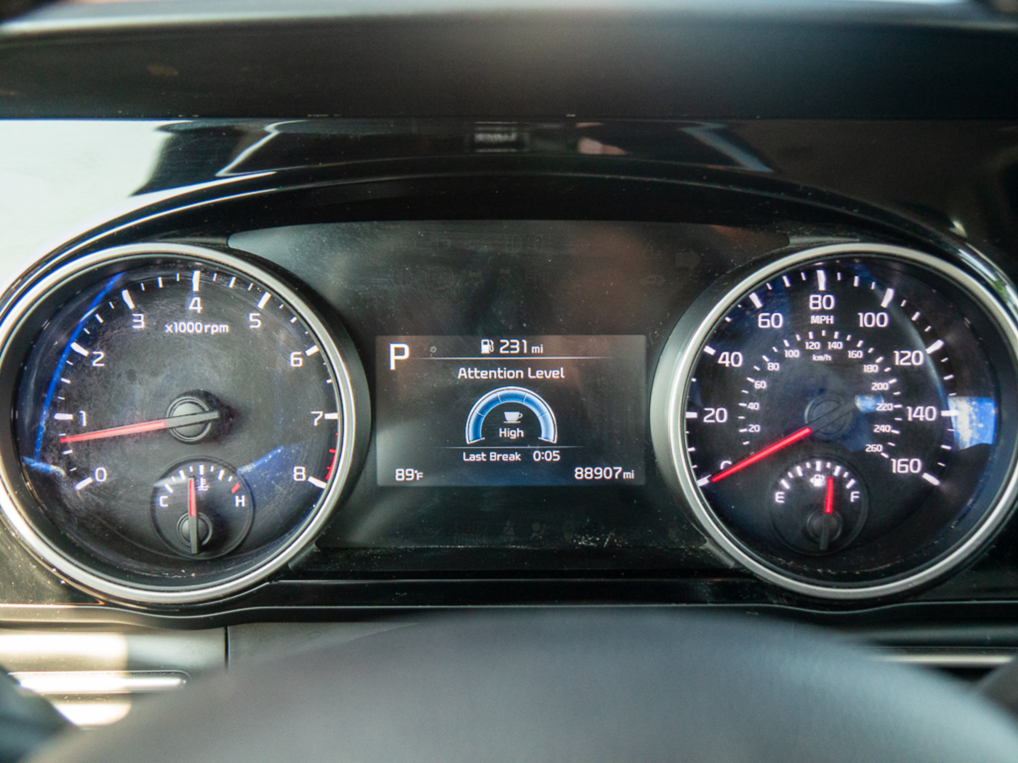 Used 2022 Kia Carnival EX FWD image 21