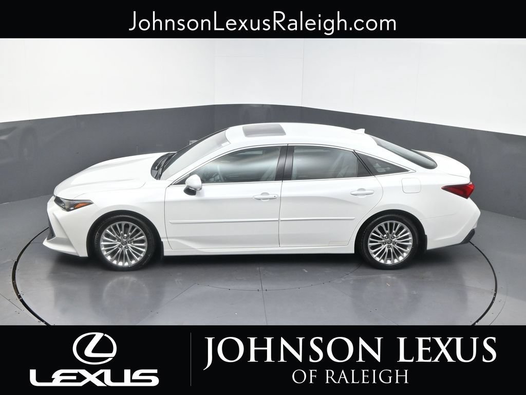 Used 2021 Toyota Avalon Limited w/ Advanced Safety Package FWD image 29