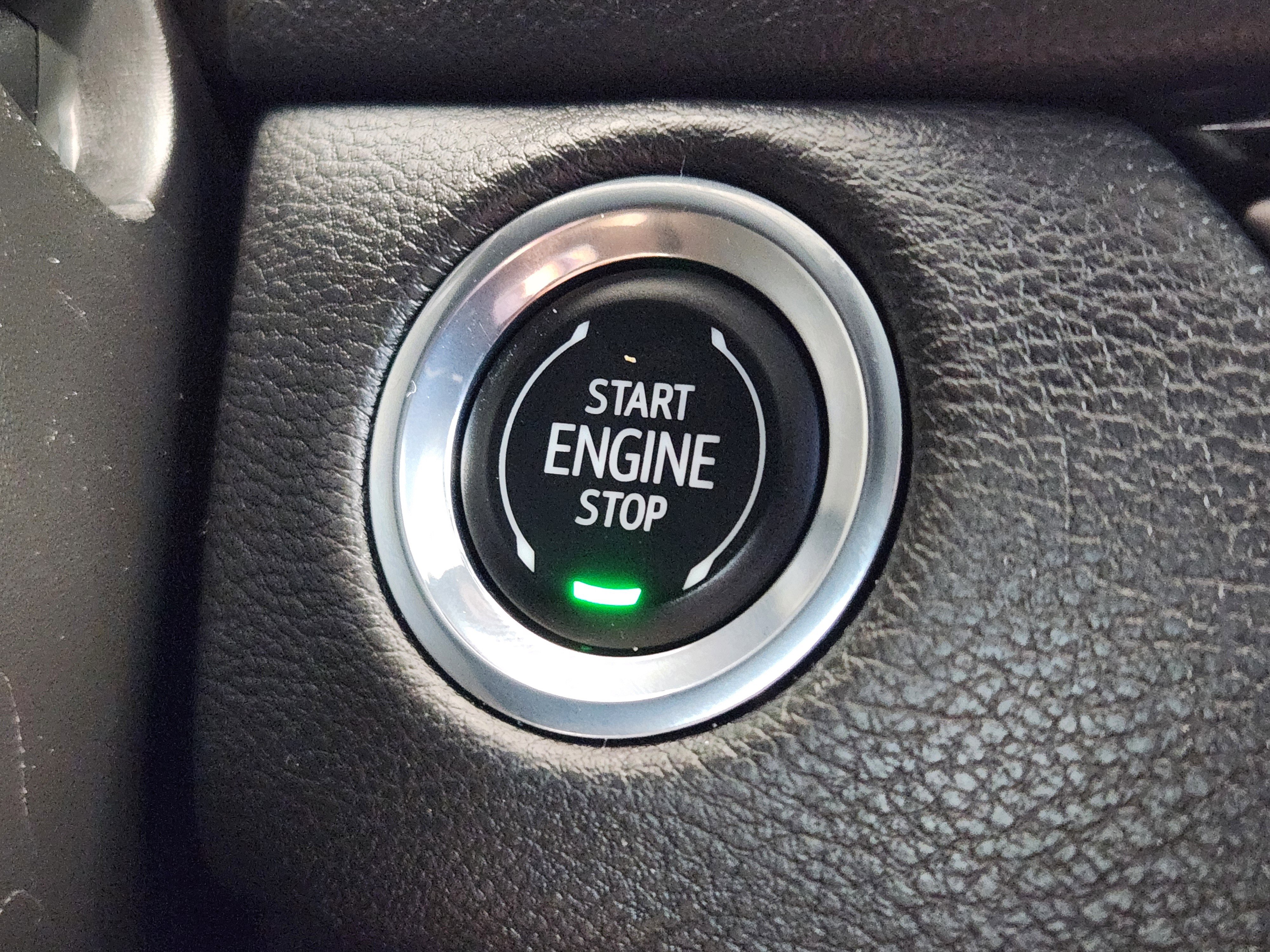 Certified 2024 Cadillac XT4 Premium Luxury AWD/4WD image 21