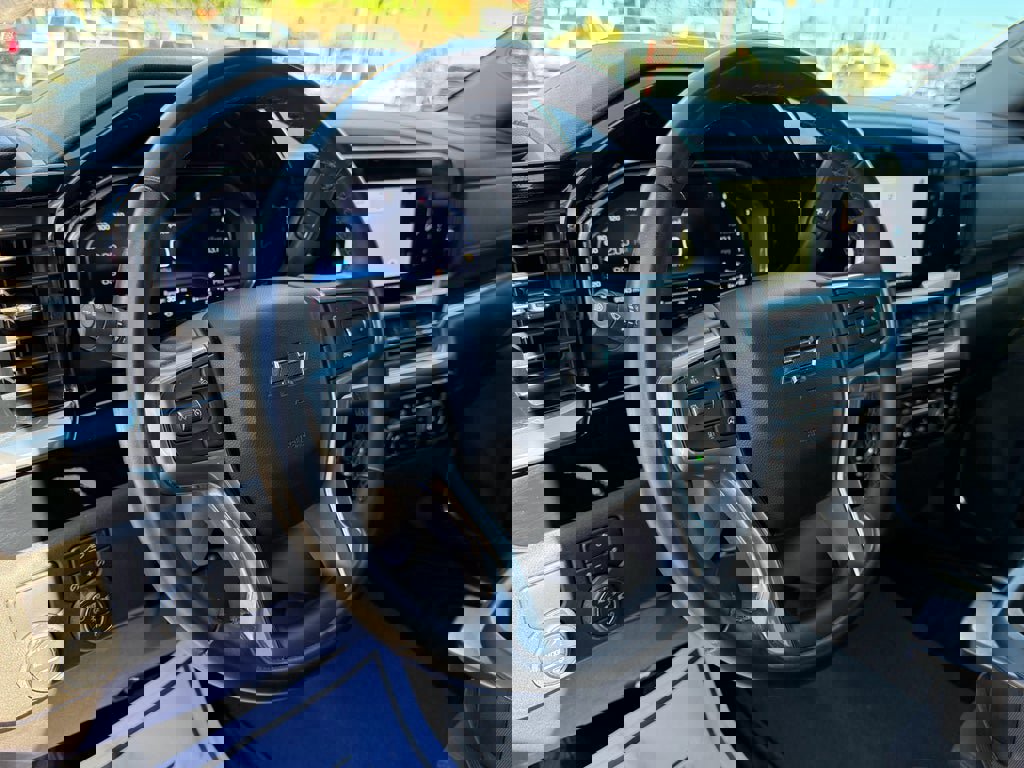 Used 2023 Chevrolet Silverado 1500 RST image 35