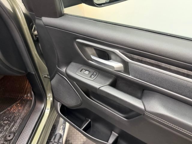 Used 2021 RAM 1500 Big Horn AWD/4WD image 38
