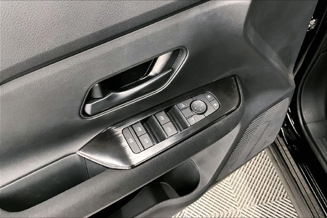 New 2027 Nissan Kicks S FWD image 30