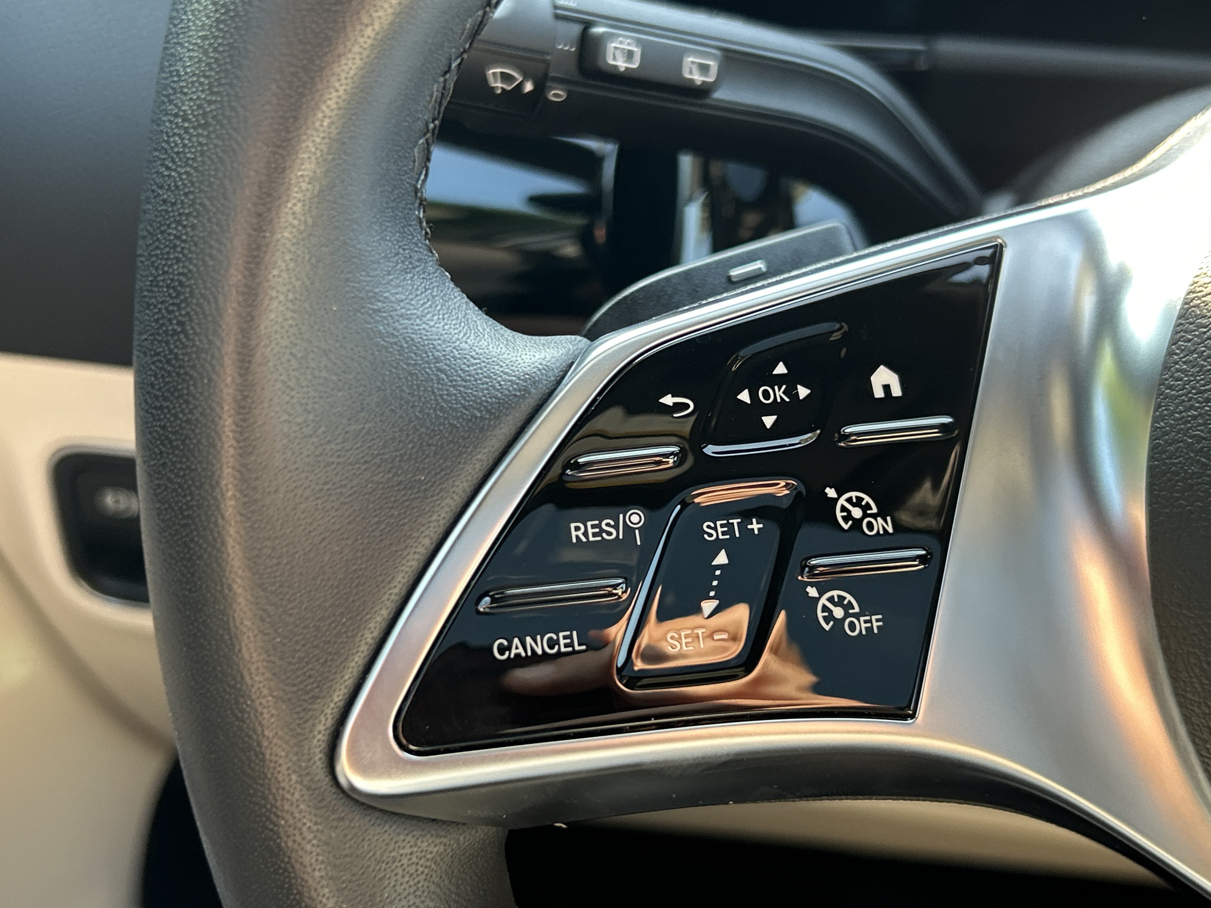 Certified 2025 Mercedes-Benz GLA 250 image 27
