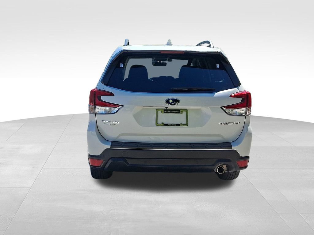 Used 2021 Subaru Forester Limited AWD/4WD image 5
