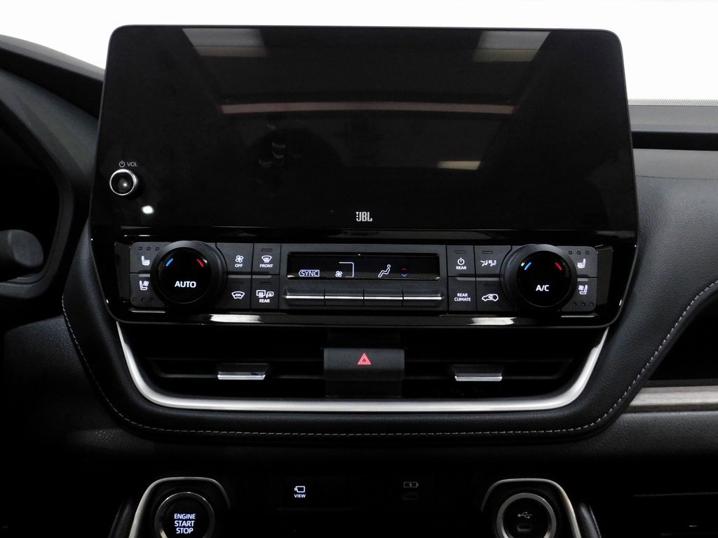 Used 2024 Toyota Grand Highlander Limited image 46