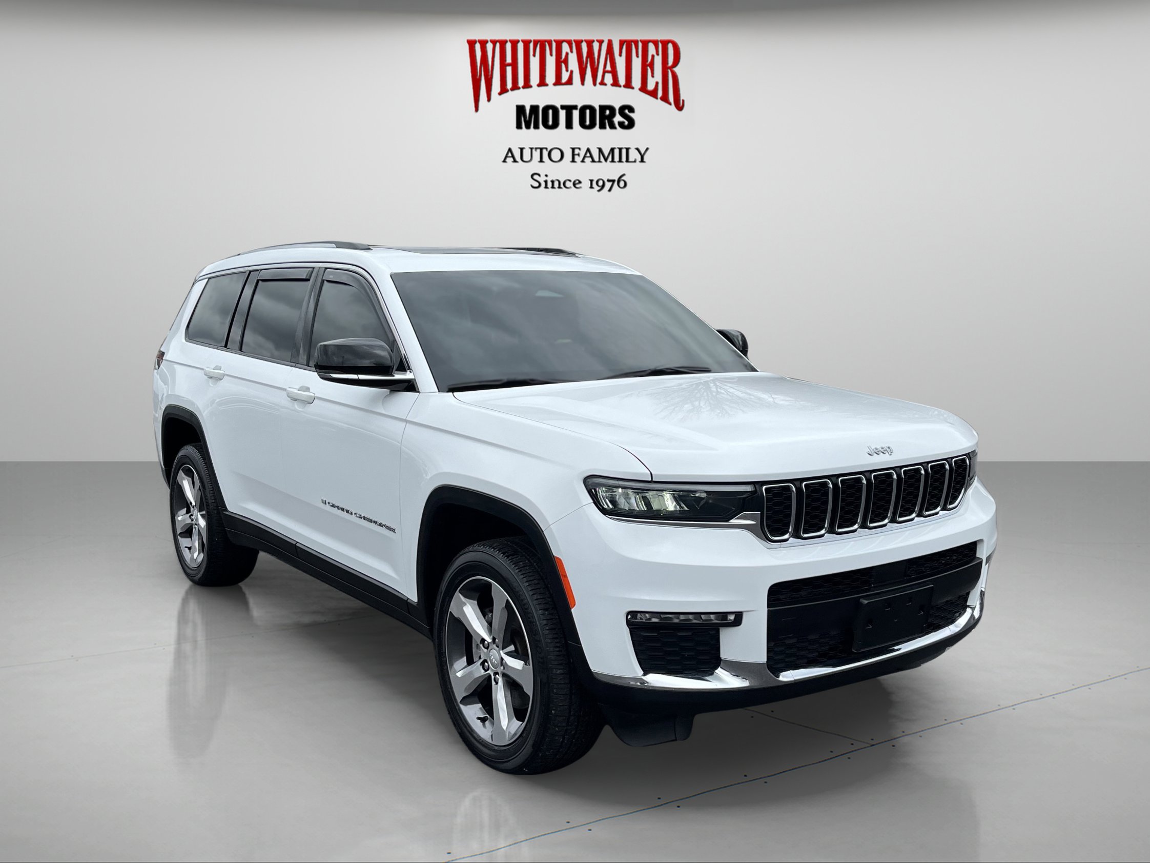 Used 2022 Jeep Grand Cherokee L Limited AWD/4WD image 7
