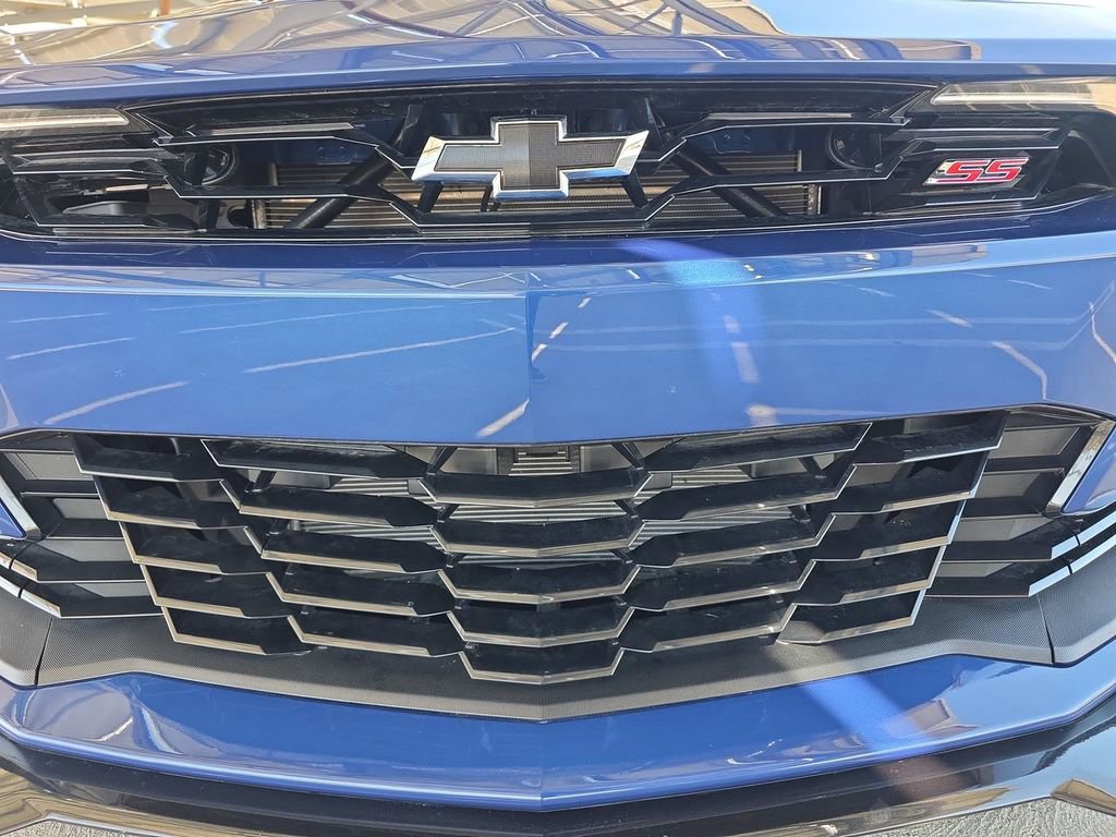 Used 2022 Chevrolet Camaro SS image 32