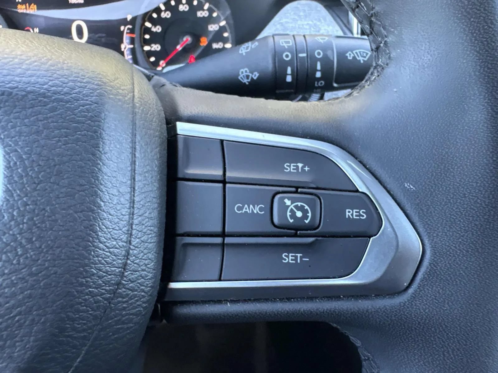 Used 2024 Jeep Compass Latitude AWD/4WD image 28