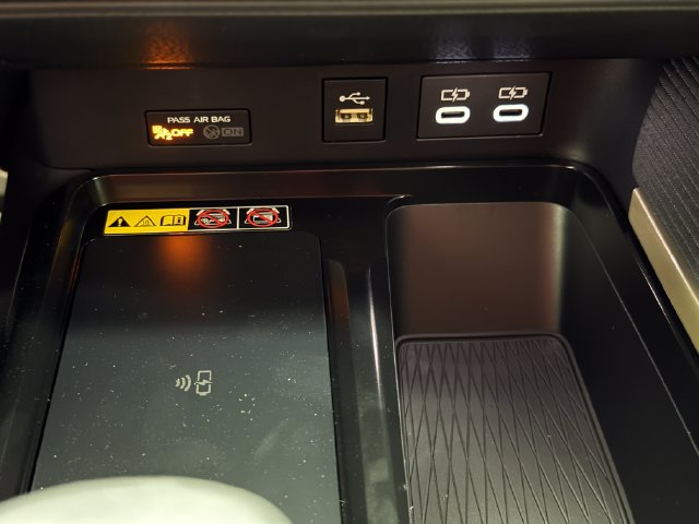 New 2026 Toyota Camry SE w/ Multimedia Upgrade Package FWD image 17