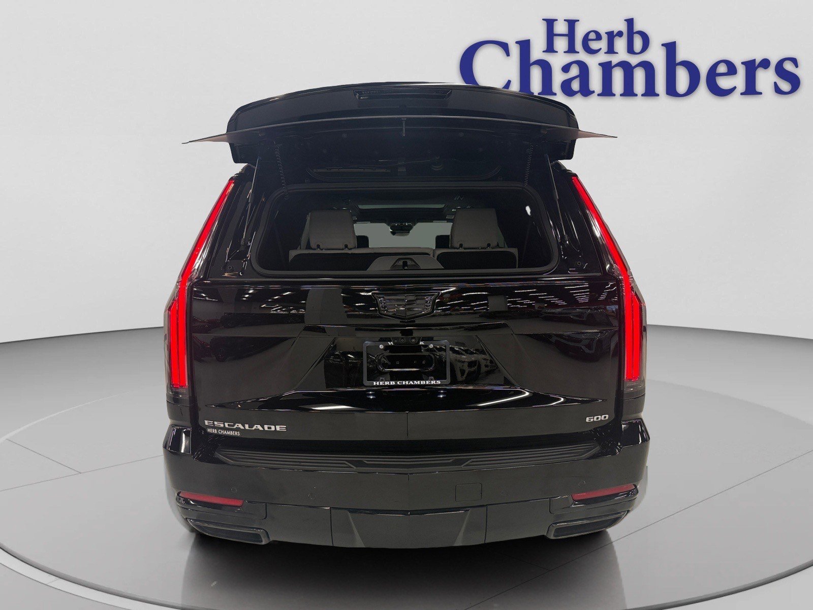 Certified 2025 Cadillac Escalade ESV Sport Platinum image 7