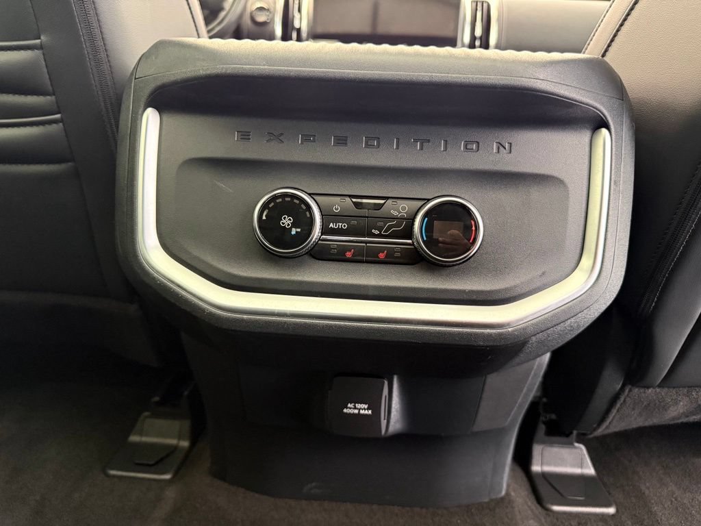 Certified 2025 Ford Expedition Max Platinum w/ Stealth Performance Package AWD/4WD image 39