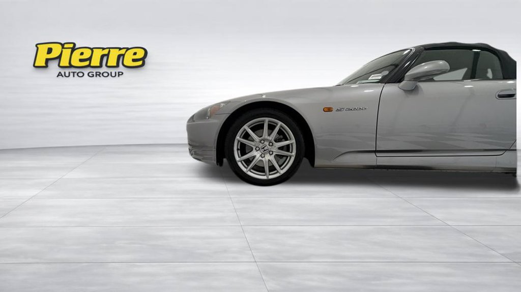 Used 2005 Honda S2000 image 10