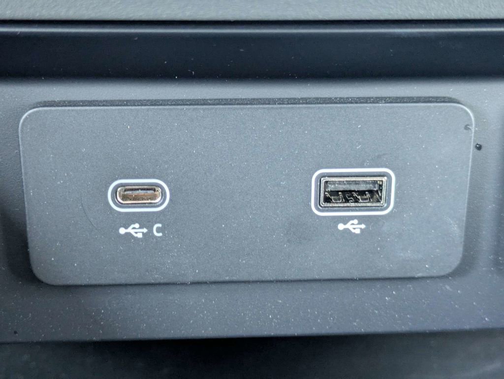 Used 2024 Land Rover Defender 110 S AWD/4WD image 25