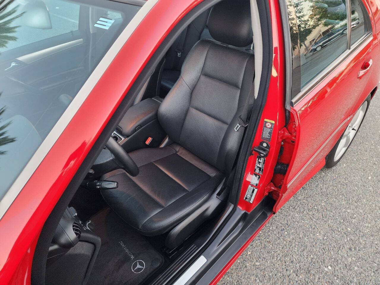 Used 2005 Mercedes-Benz C 230 Sedan image 11