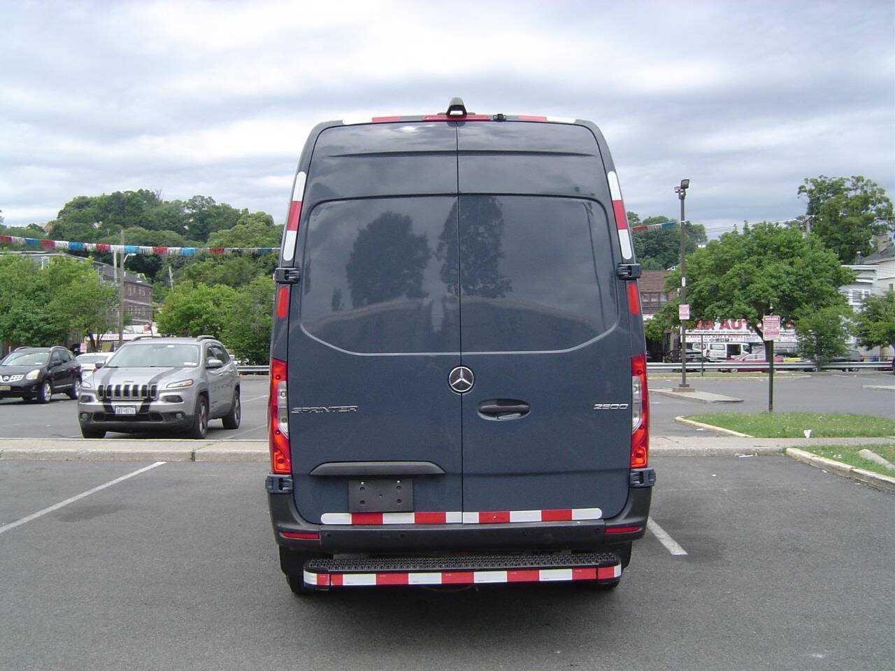 Used 2019 Mercedes-Benz Sprinter 144 image 5
