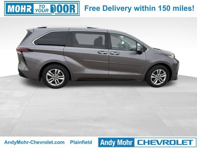 Used 2022 Toyota Sienna Limited AWD/4WD image 6