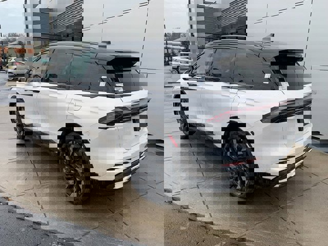 New 2026 Lincoln Nautilus Reserve w/ Jet Appearance Package image 10