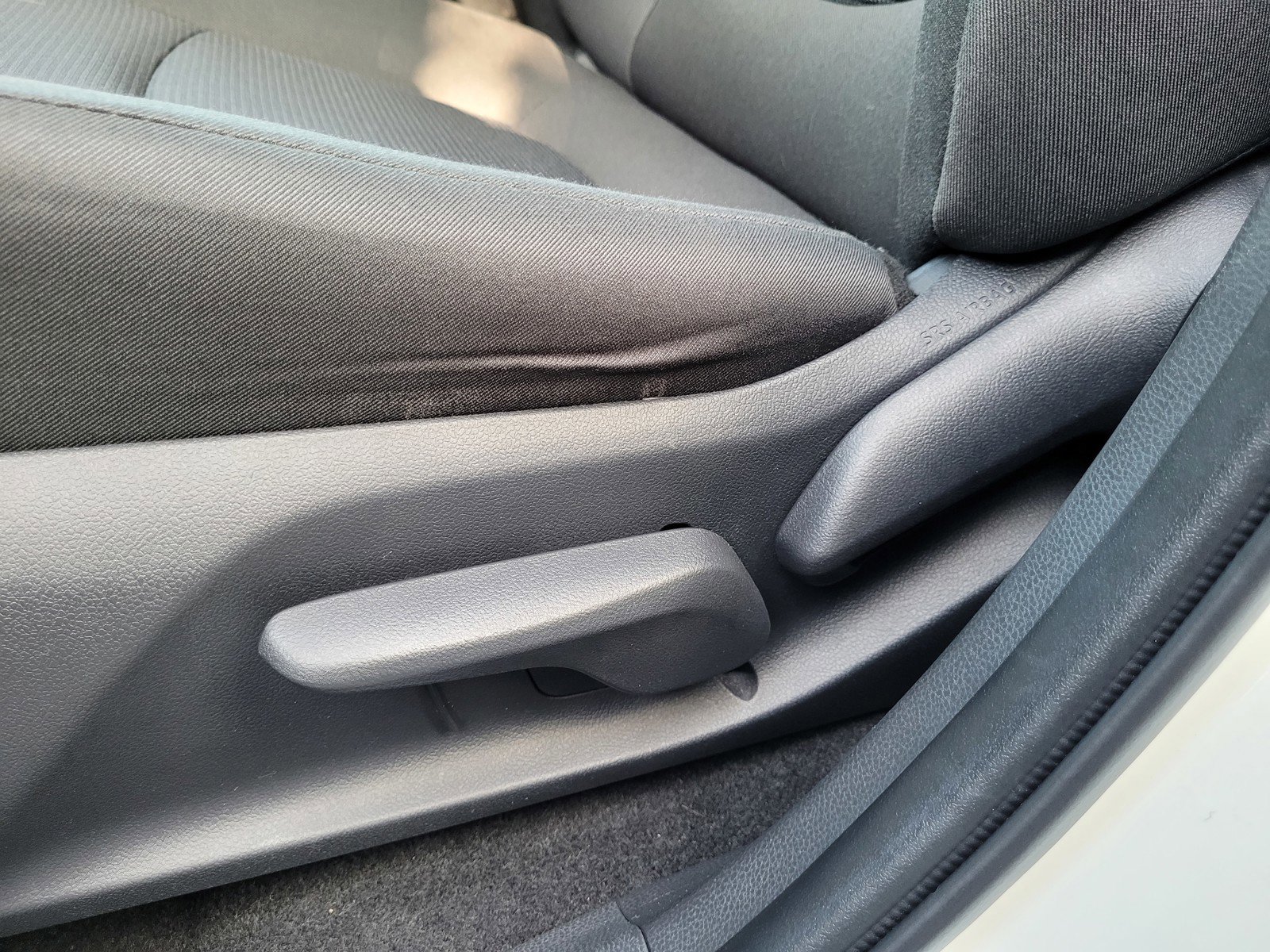 Used 2024 Toyota RAV4 LE image 11