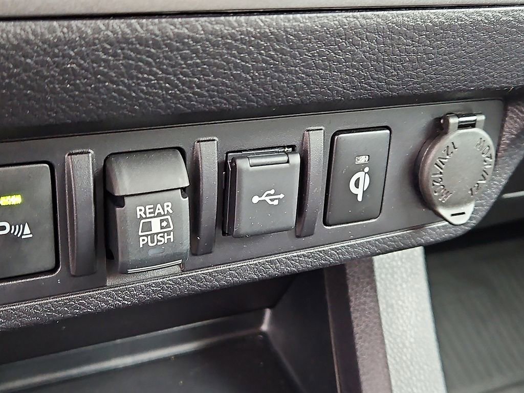 Used 2023 Toyota Tacoma TRD Sport w/ Technology Package image 24