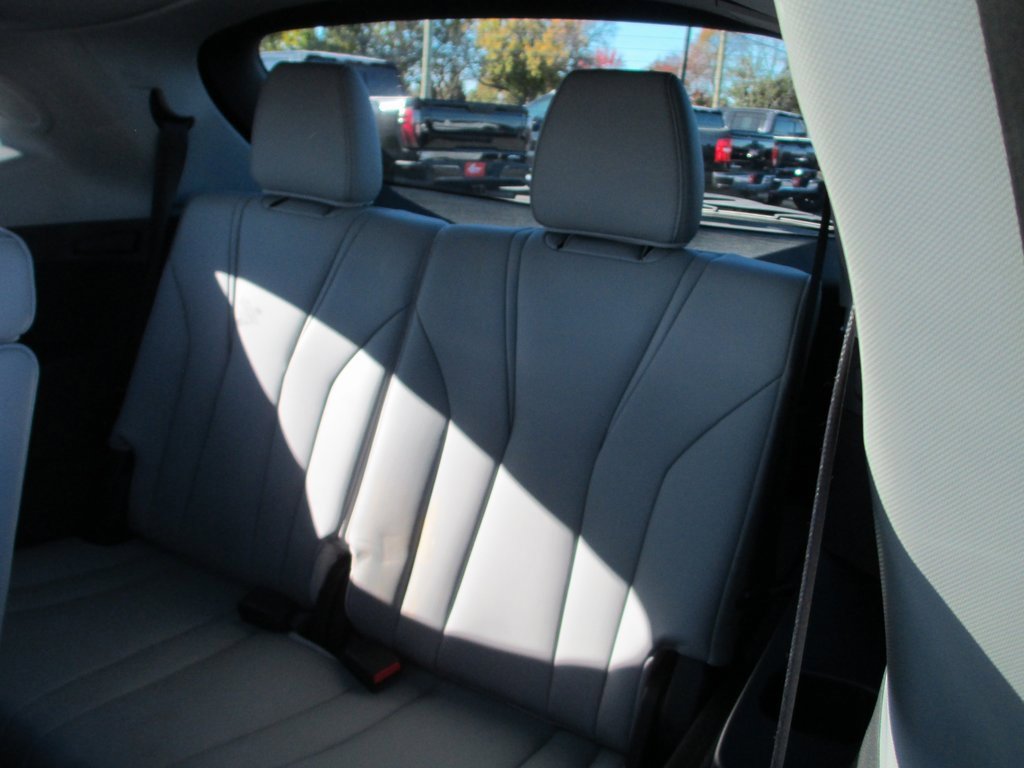 Used 2025 Acura MDX w/ Technology Package image 20