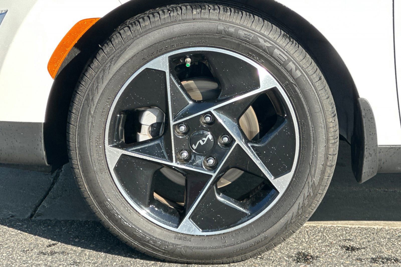 Used 2023 Kia Soul EX image 27