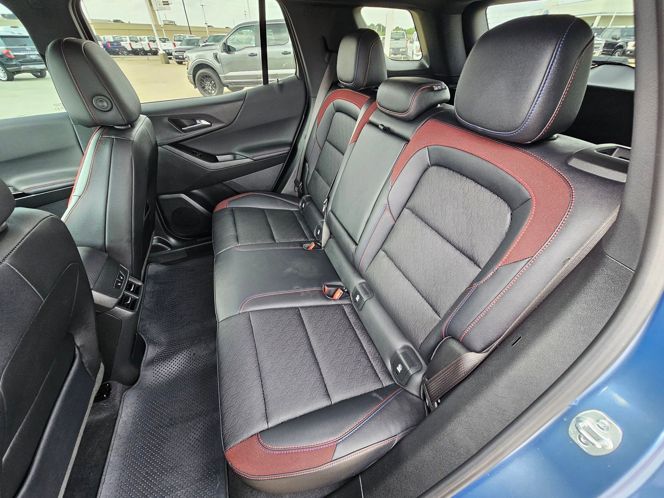 Used 2025 Chevrolet Equinox RS w/ Convenience Package III image 25