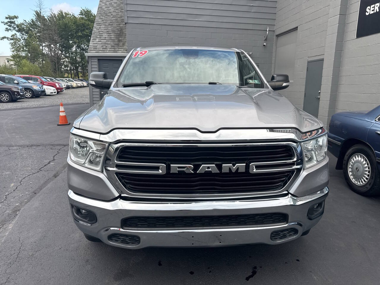 Used 2019 RAM 1500 Big Horn AWD/4WD image 2