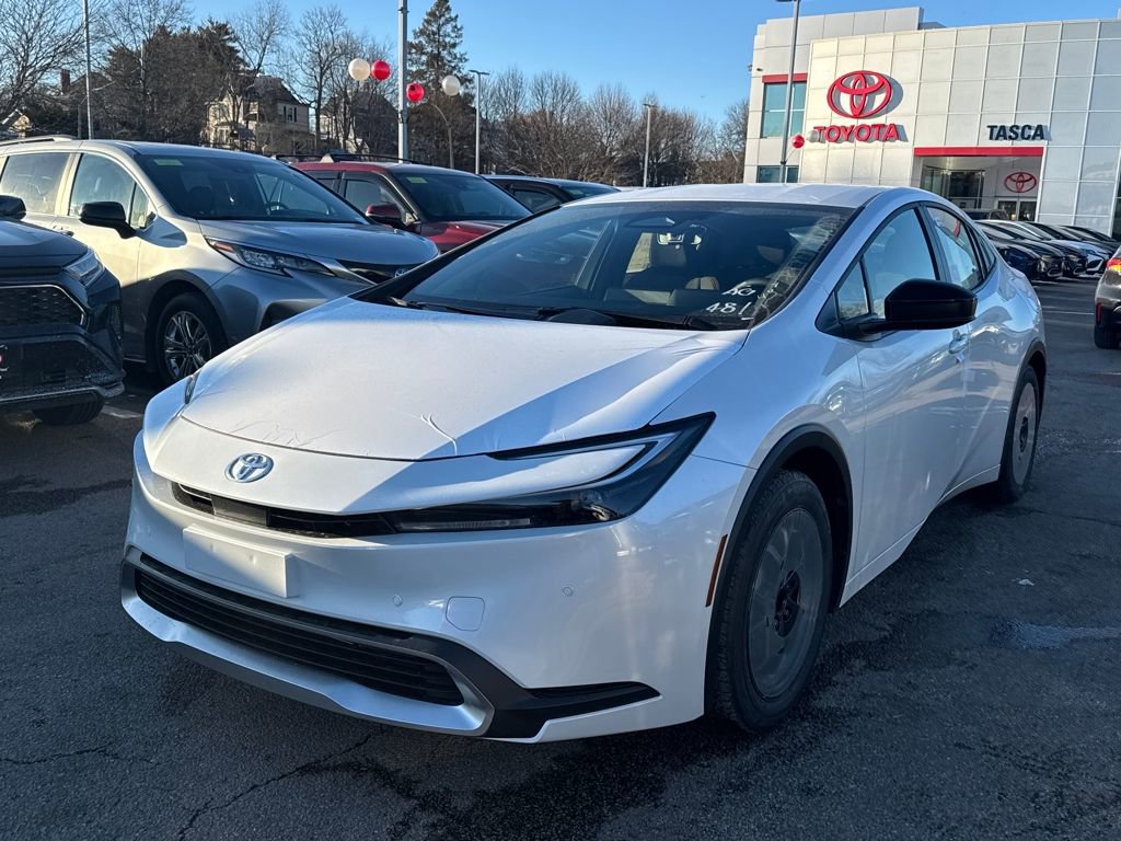 New 2026 Toyota Prius Plug-In Hybrid image 3