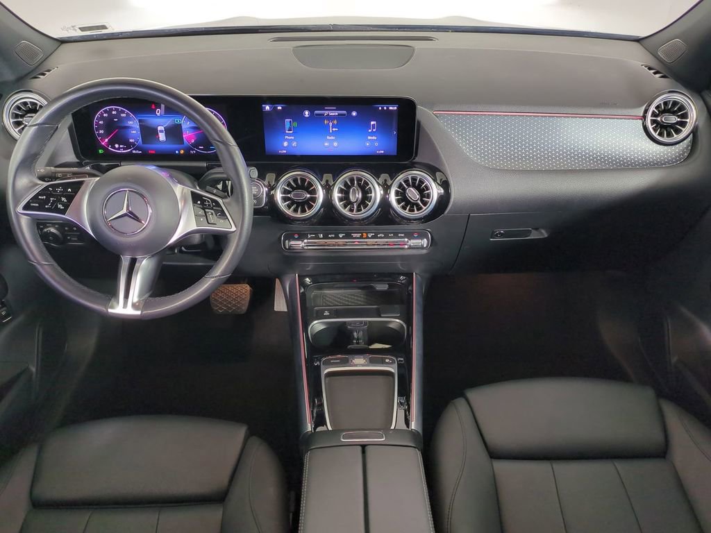 Used 2025 Mercedes-Benz GLA 250 image 18