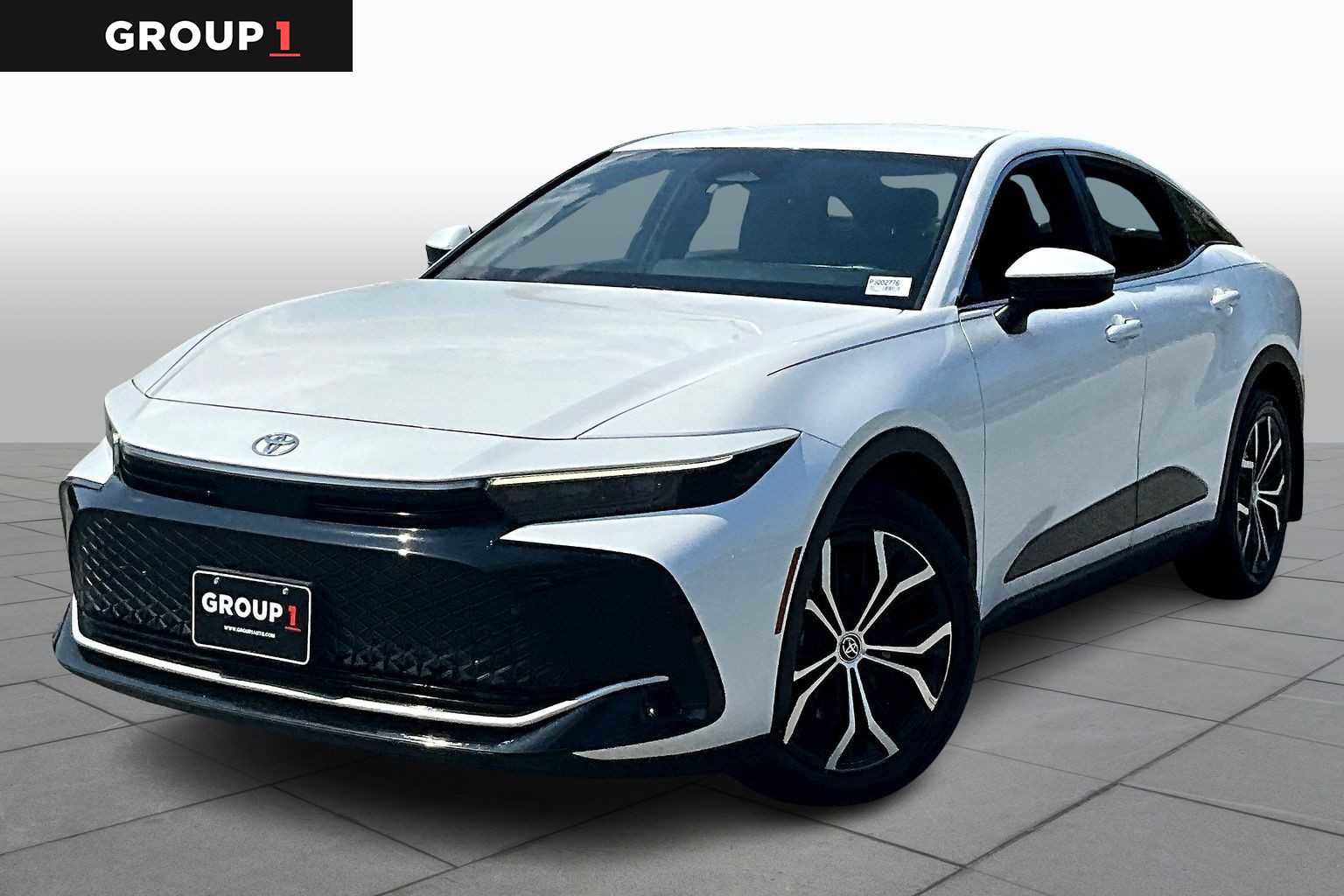 Used 2023 Toyota Crown AWD/4WD image 1