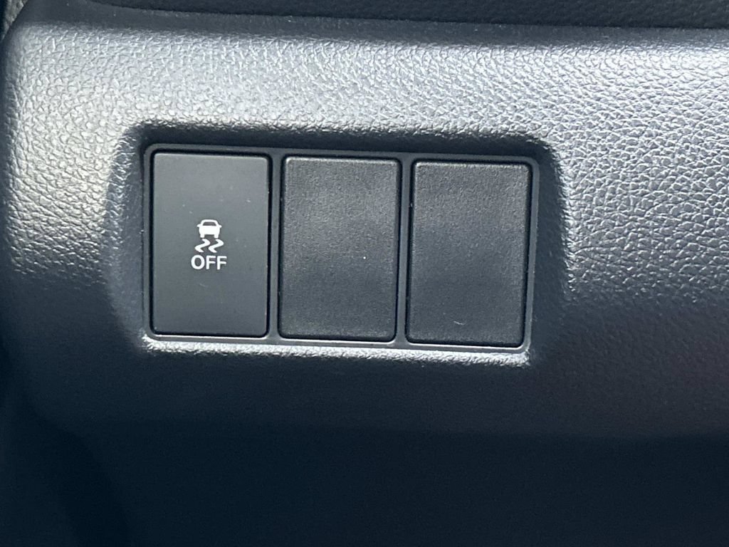 Used 2025 Honda Pilot Sport image 28