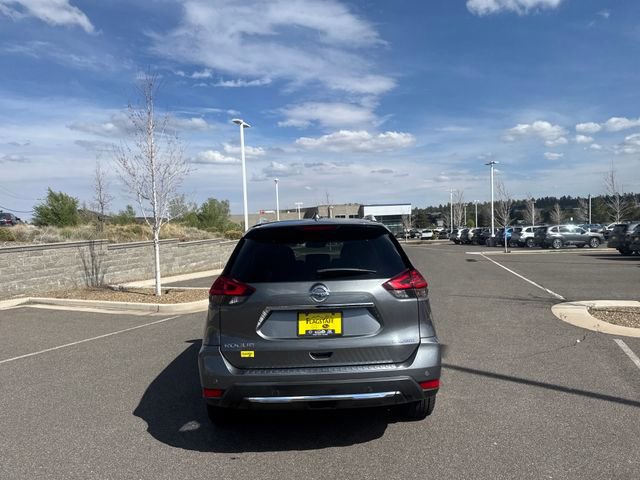 Used 2019 Nissan Rogue SL w/ Premium Package image 4