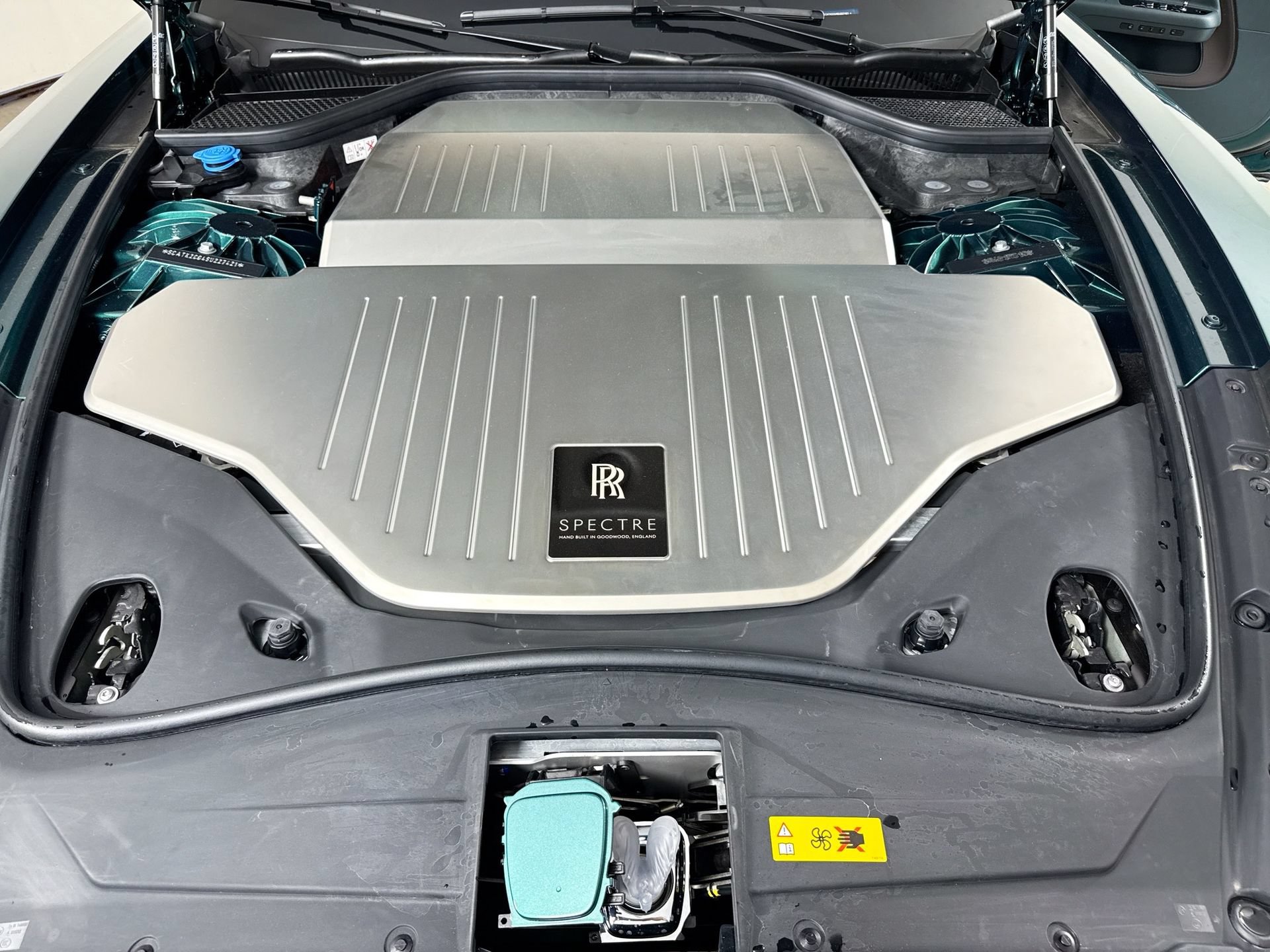 Used 2025 Rolls-Royce Spectre w/ Spectre Launch Package AWD/4WD image 21