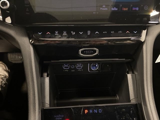 New 2026 Jeep Grand Cherokee Limited w/ Limited Altitude Package AWD/4WD image 14