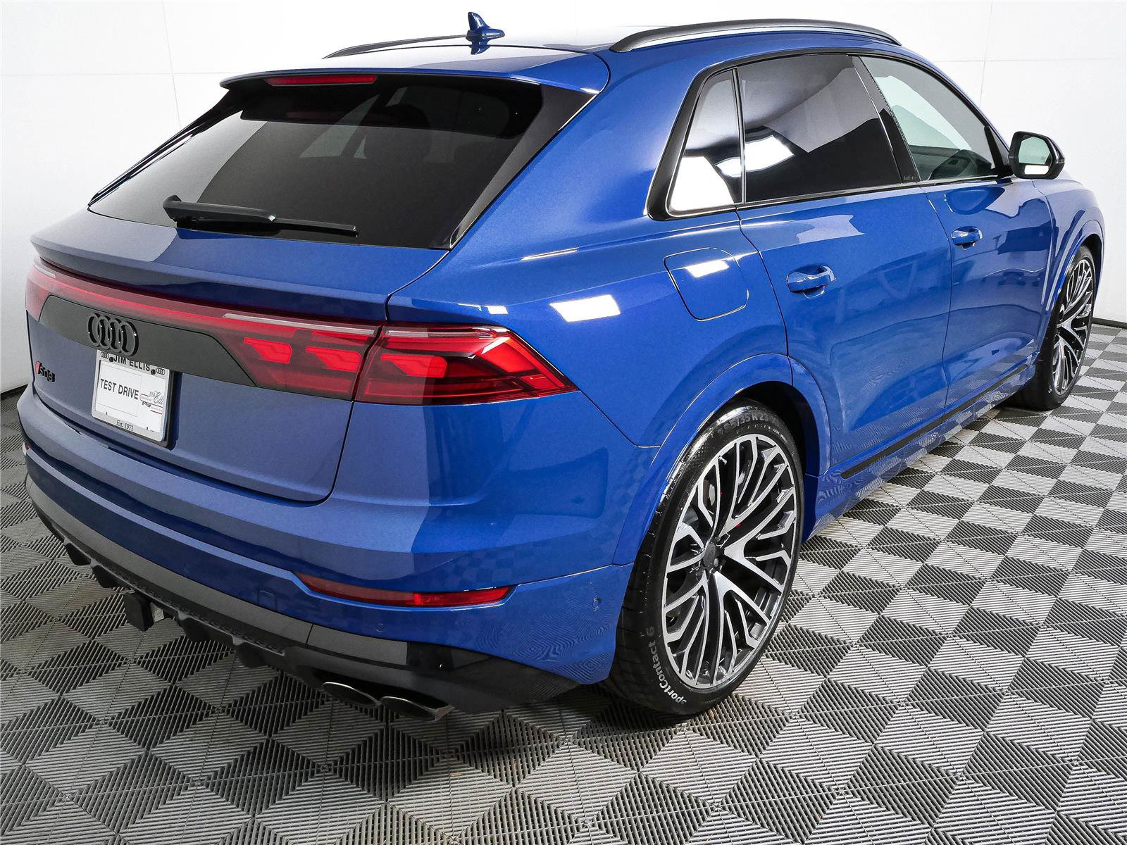 New 2026 Audi SQ8 Prestige AWD/4WD image 3