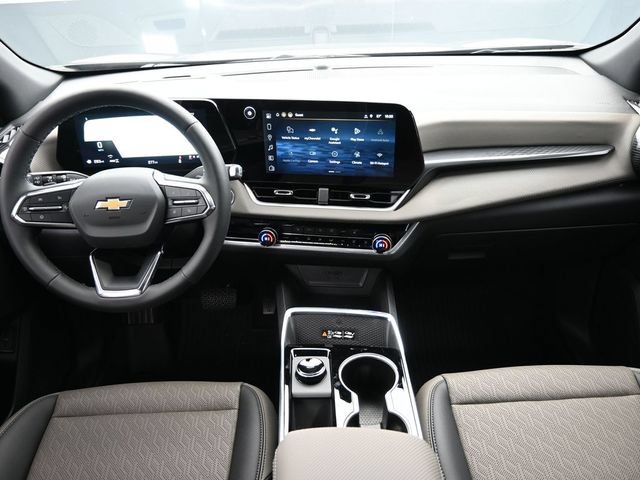 New 2026 Chevrolet Equinox LT w/ Convenience Package II AWD/4WD image 18