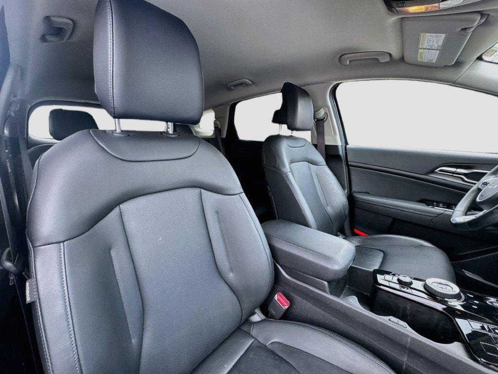 Certified 2023 Kia Sportage EX AWD/4WD image 30